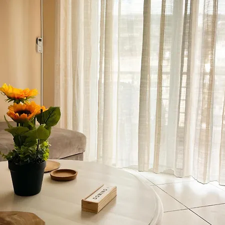 Bright 5th-floor With Balcony דירה סרנדה